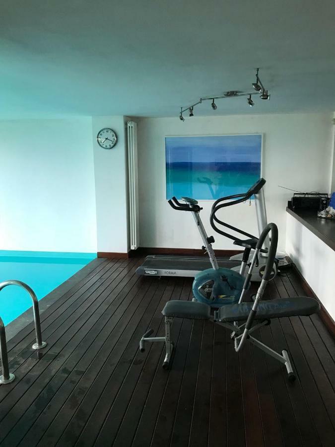 Apartment With Private Pool And Garden At Como Hills 외부 사진